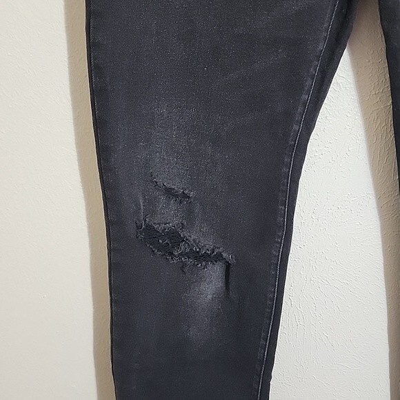 No Boundaries slim fit black denim distressed jeans NWT size 30x32 - Picture 2 of 14